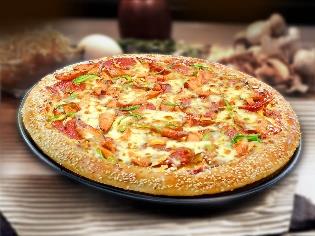 BBQ Sausage Pizza